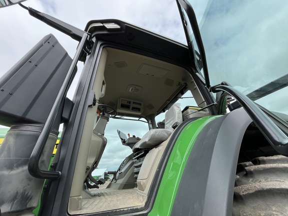 2024 John Deere 7R 210 Tractor