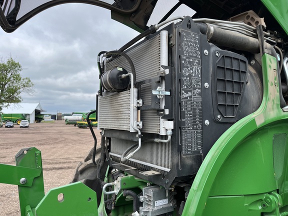 2024 John Deere 7R 210 Tractor