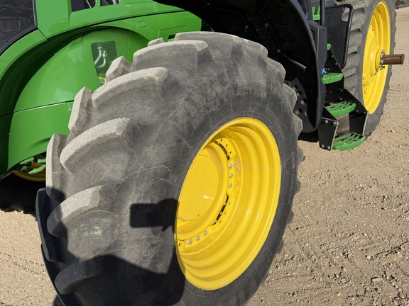 2024 John Deere 7R 210 Tractor