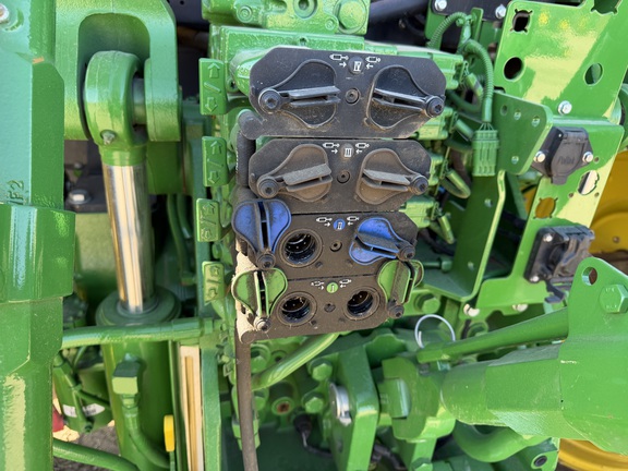 2024 John Deere 7R 210 Tractor