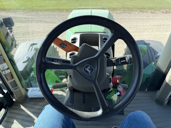 2024 John Deere 7R 210 Tractor