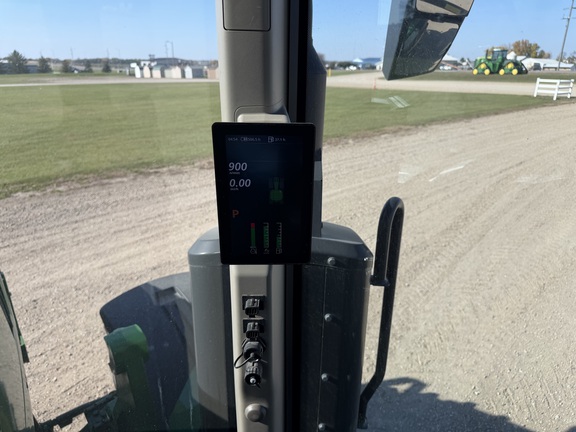 2024 John Deere 7R 210 Tractor