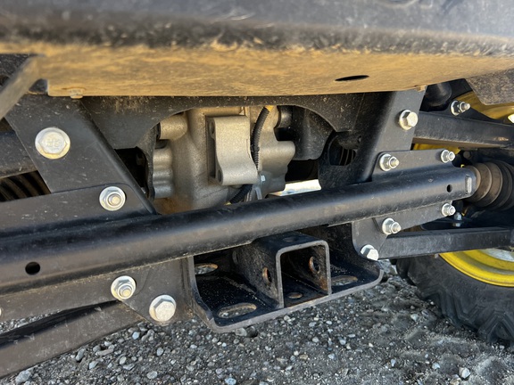 2023 John Deere XUV 835R ATV