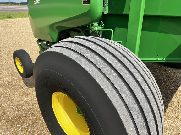 2019 John Deere 560M Baler/Round