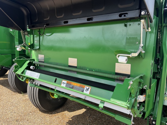 2019 John Deere 560M Baler/Round