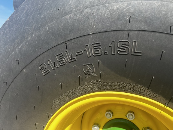 2022 John Deere 560M Baler/Round