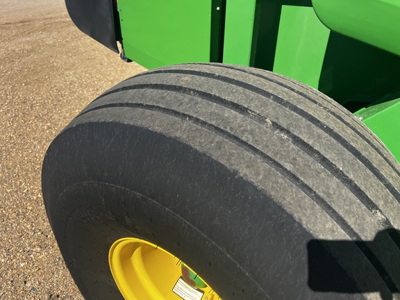 2022 John Deere 560M Baler/Round