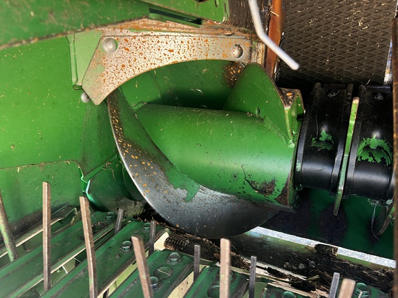 2022 John Deere 560M Baler/Round