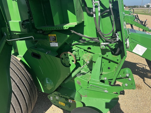 2022 John Deere 560M Baler/Round