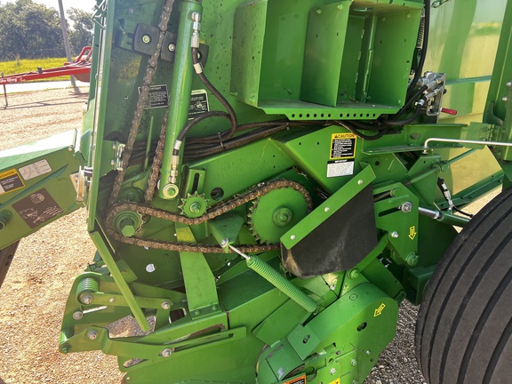 2022 John Deere 560M Baler/Round