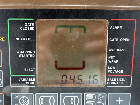 2022 John Deere 560M Baler/Round