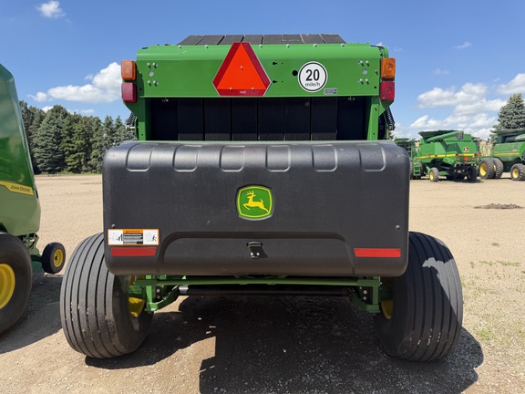 2022 John Deere 560M Baler/Round