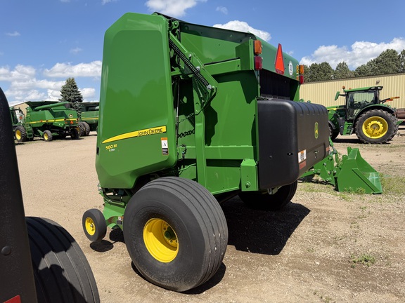 2022 John Deere 560M Baler/Round