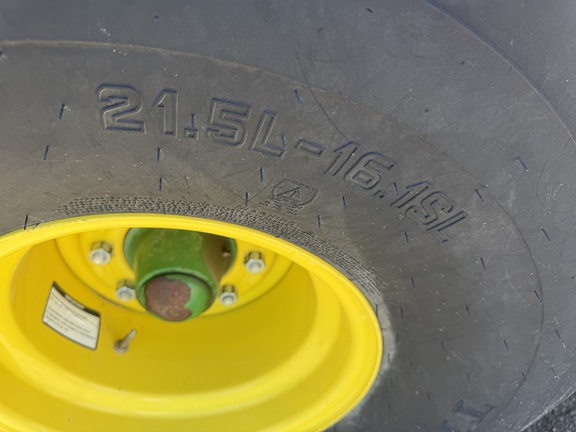 2022 John Deere 560M Baler/Round