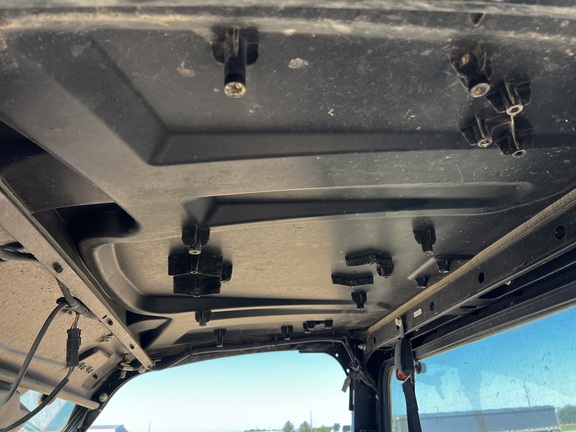 2023 John Deere XUV 835M ATV