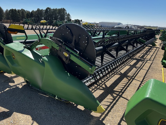 2024 John Deere RD40F Header Combine