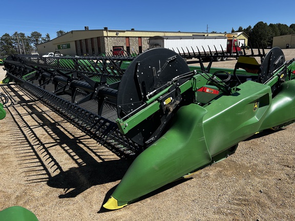 2024 John Deere RD40F Header Combine