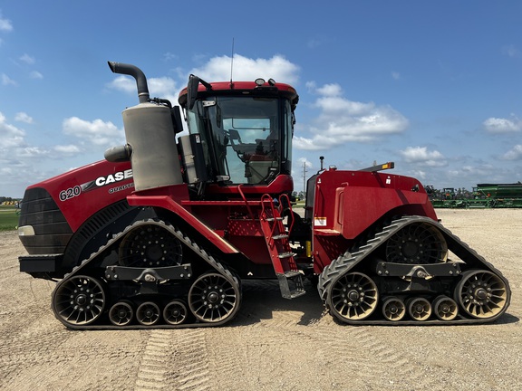 2017 Case IH Steiger 620 Quadtrac Tractor Rubber Track