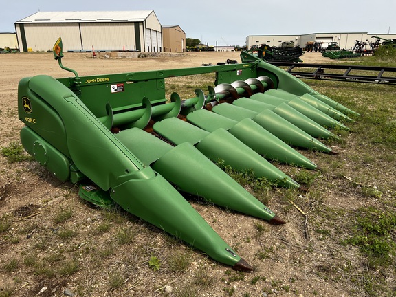 2014 John Deere 608C Header Corn Head
