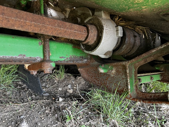 2014 John Deere 608C Header Corn Head