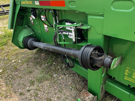 2014 John Deere 608C Header Corn Head