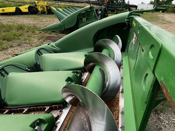 2014 John Deere 608C Header Corn Head