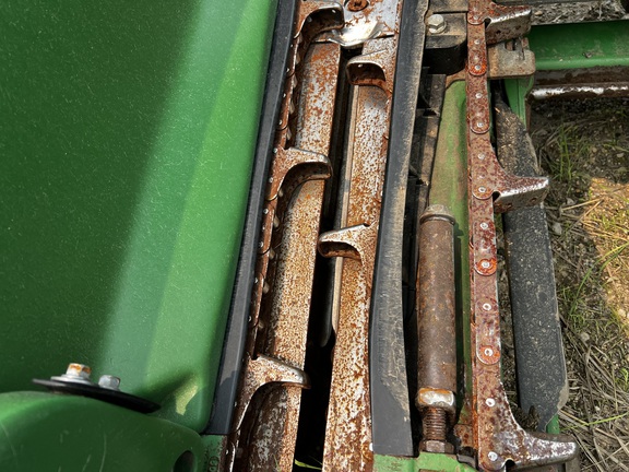 2014 John Deere 608C Header Corn Head