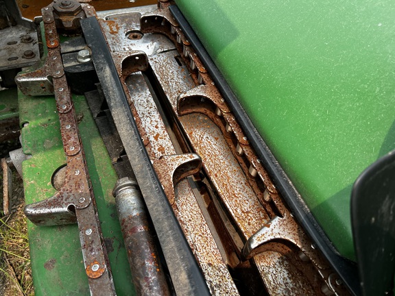 2014 John Deere 608C Header Corn Head