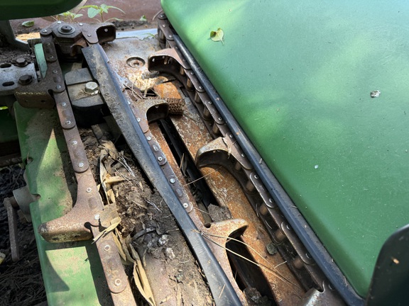 2014 John Deere 608C Header Corn Head