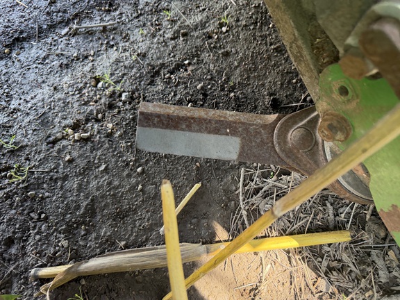 2014 John Deere 608C Header Corn Head
