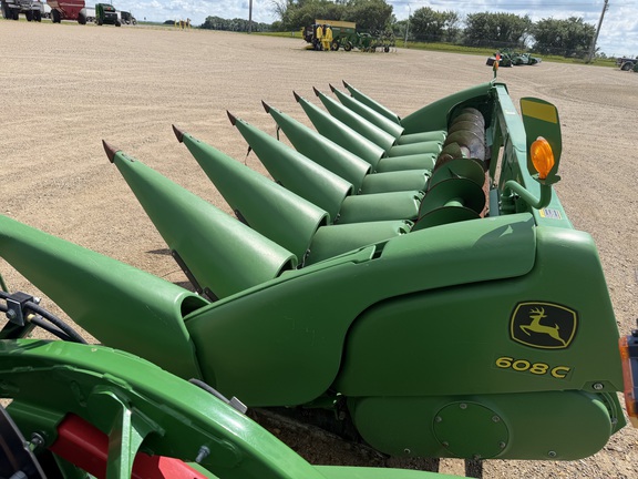 2014 John Deere 608C Header Corn Head