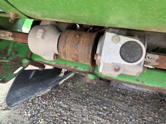 2014 John Deere 608C Header Corn Head
