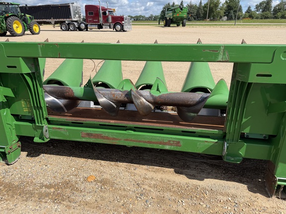 2014 John Deere 608C Header Corn Head