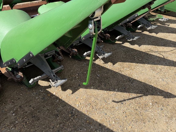 2014 John Deere 608C Header Corn Head