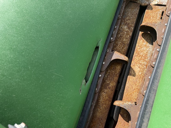 2014 John Deere 608C Header Corn Head
