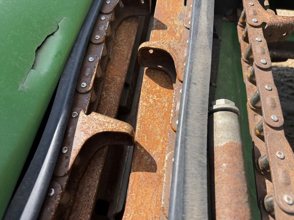 2014 John Deere 608C Header Corn Head