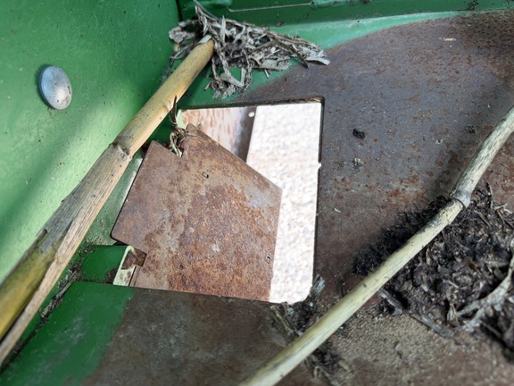 2014 John Deere 608C Header Corn Head