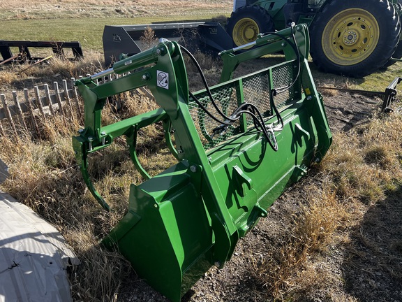 2025 John Deere 6M 165 Tractor