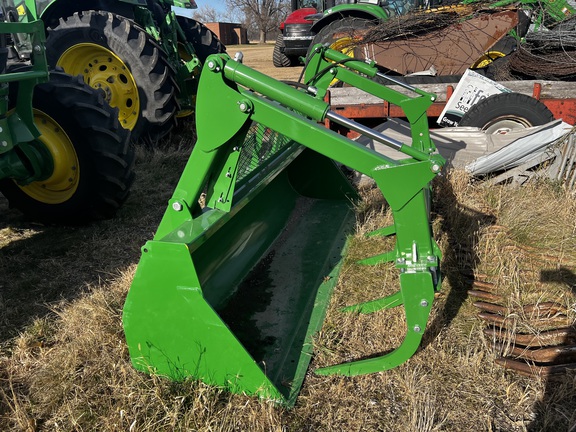 2025 John Deere 6M 165 Tractor