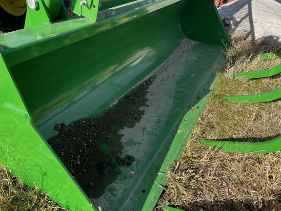 2025 John Deere 6M 165 Tractor