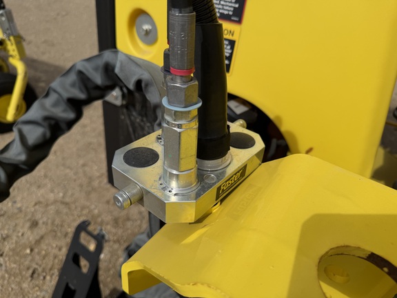 2025 John Deere 490 pro Header Forage