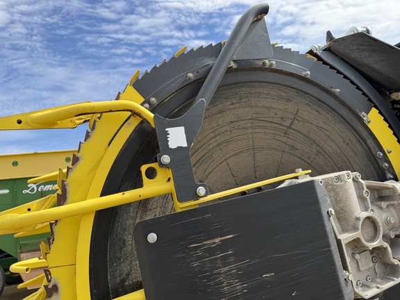 2025 John Deere 490 pro Header Forage