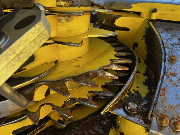 2015 John Deere 676 Header Forage