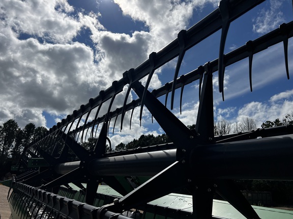 2013 John Deere 640FD Header Combine