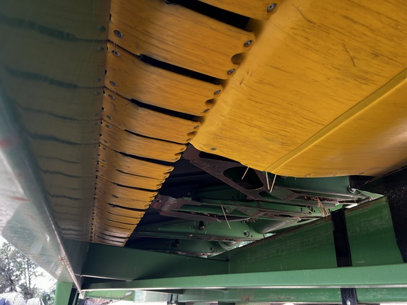 2013 John Deere 640FD Header Combine