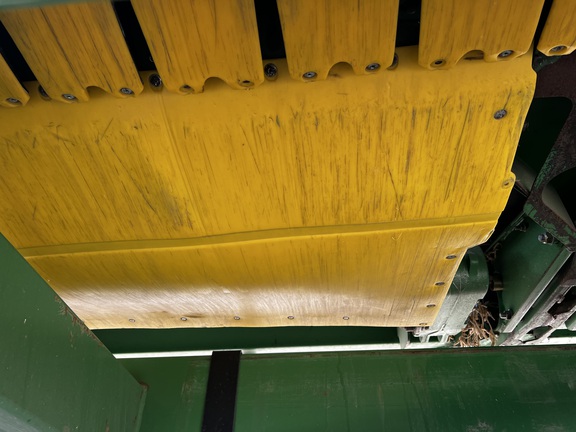 2013 John Deere 640FD Header Combine