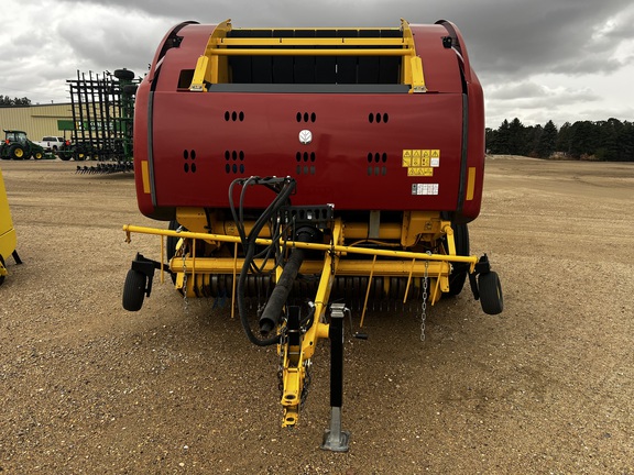 2022 New Holland Rollbelt 560 Baler/Round
