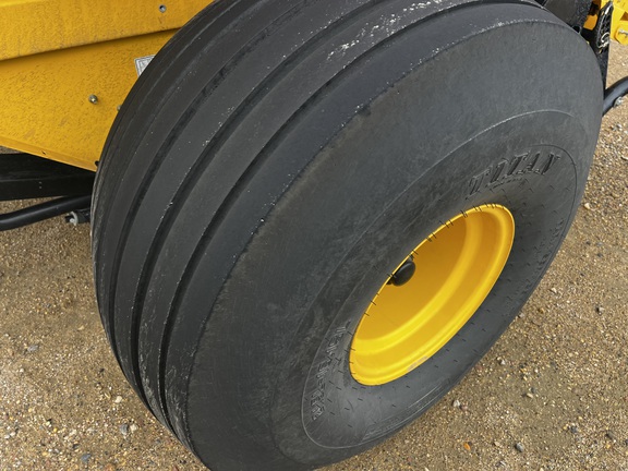 2022 New Holland Rollbelt 560 Baler/Round