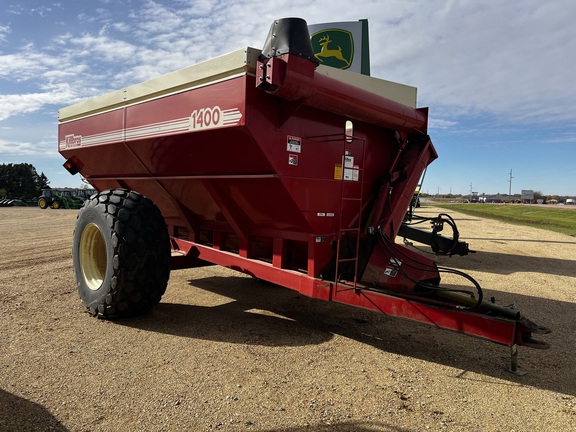 2000 Killbros 1400 Grain Cart