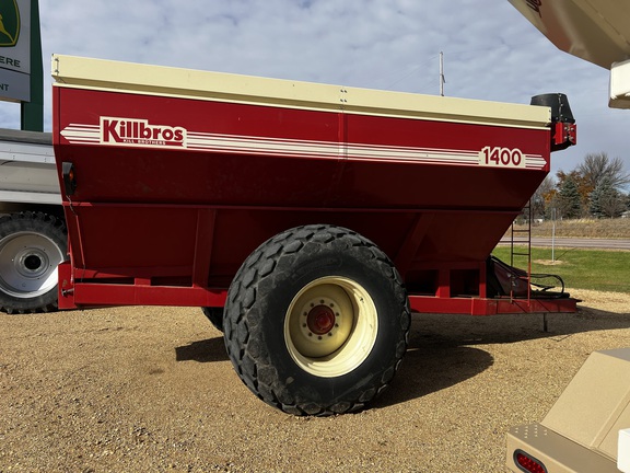 2000 Killbros 1400 Grain Cart